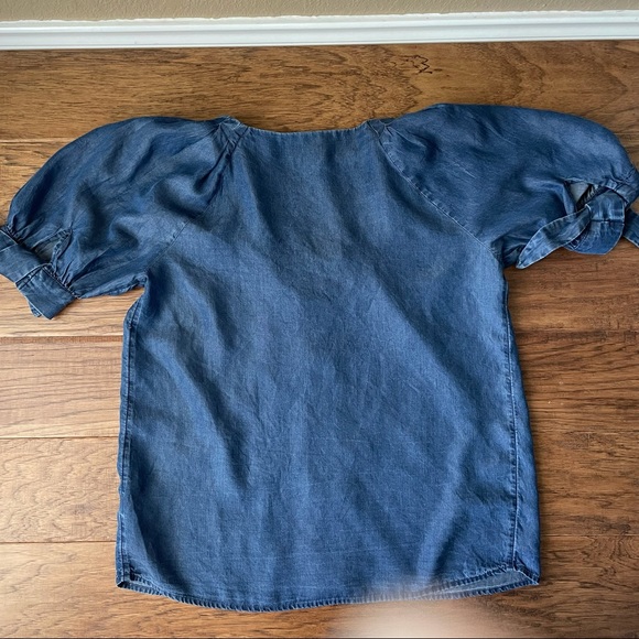 Lauren Conrad chambray button-front top - Picture 2 of 4